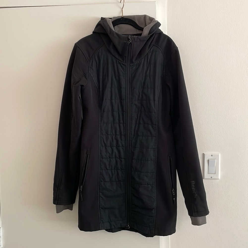 Medium lightweight coat